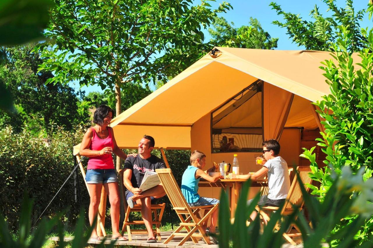 Camping Capfun La Breteche Лез-Эпес Экстерьер фото